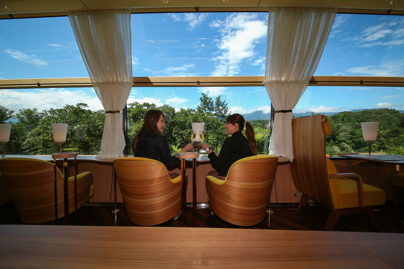 10月8日限定】いせん創業100周年記念「雪月花」特別運行のお知らせ